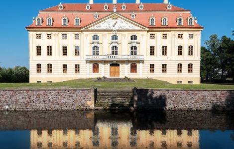 Wachau, Am Schloß - Baroque Palace in Wachau, Bautzen District