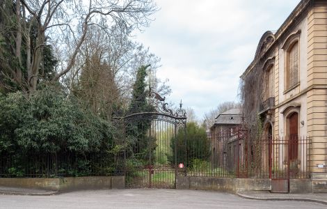  - Historical Administration Building in Hayange - Iron Gate