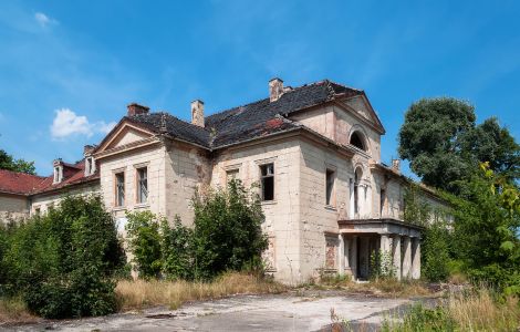  - Manor in Tomaszów Bolesławiecki