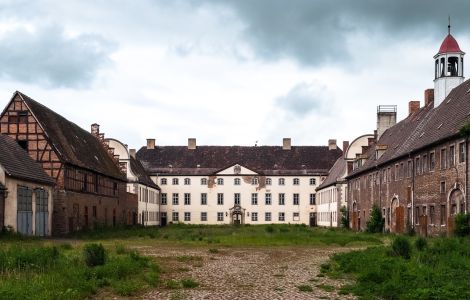 Walbeck, Gutsplatz - Castle in Walbeck - District Mansfeld-Südharz, Saxony-Anhalt