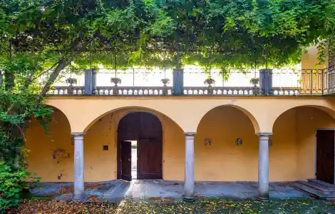 Castles Manors Country Houses Italy