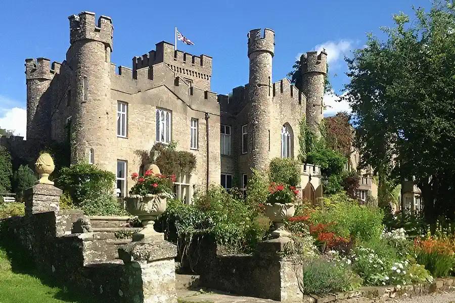 Uk castles for sale May 2025