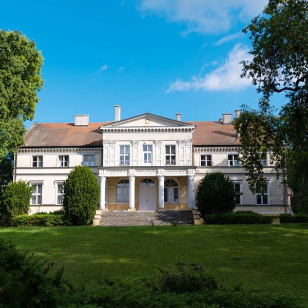 Manor for renovation in Kujawskie-Pomorskie