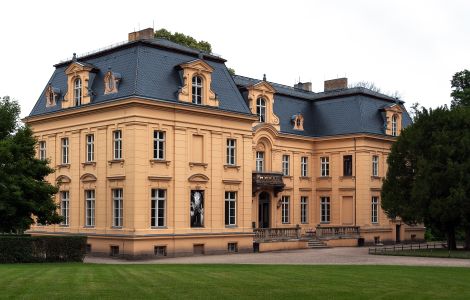 Altranft, Schloßstraße - Altranft Castle