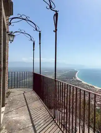 Castle in Calabria with sea view, Nicotera, Calabria