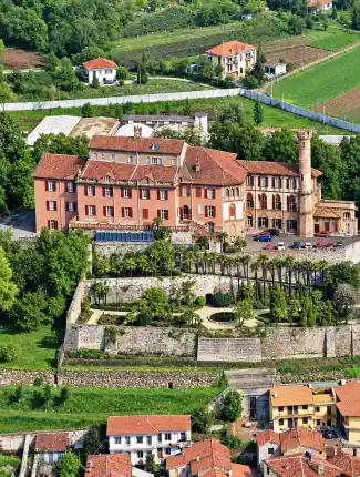 Castello Caselette near Turin - Castle with grand hall, chapel and outbildings, Caselette, Piedmont