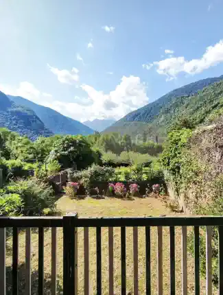 Traditional period house with mountain views in Bagnères-de-Luchon, Bagnères-de-Luchon, Occitania