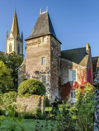 Renaissance manor with spectacular interior, Pays de la Loire