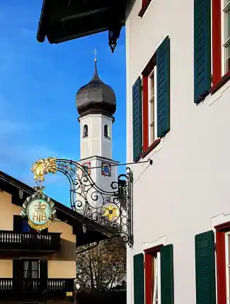 Historic hotel on Lake Tegernsee