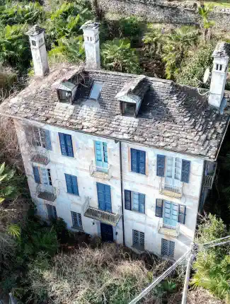 Early 20th-century period house with lake view in Oggebbio, 28824 Oggebbio, Piedmont