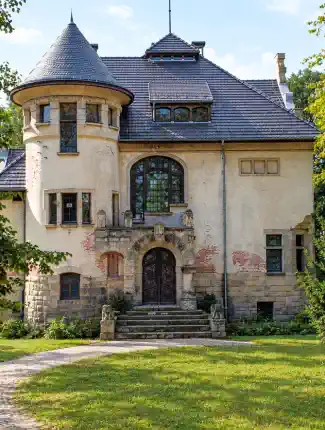 Art nouveanu period mansion in Jelenia Góra, 2.8-acre lot, Jelenia Góra, Lower Silesia