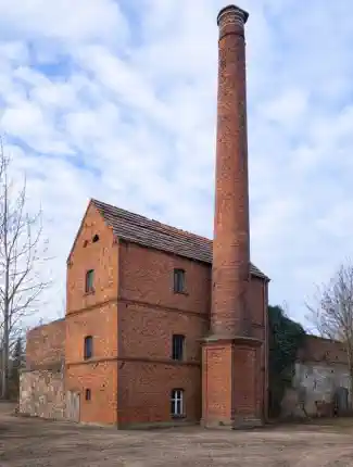 Manor estate with outbuildings - Restoration project