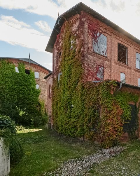 Industrial monument Property search