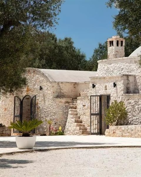 Trullo Property search